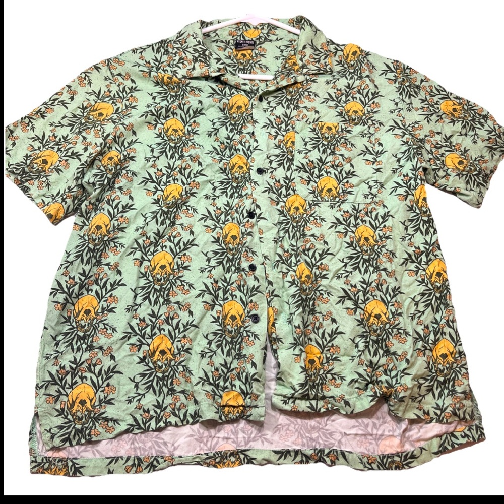 Wicked Clothes Shirt Yellow Skull Green Flower Rayon Short Sleeve L Men Buttons